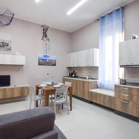 Vakantiehuis Gorgeous In With Kitchen