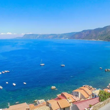 Casa vacanze Gorgeous In With Kitchen Reggio Calabria